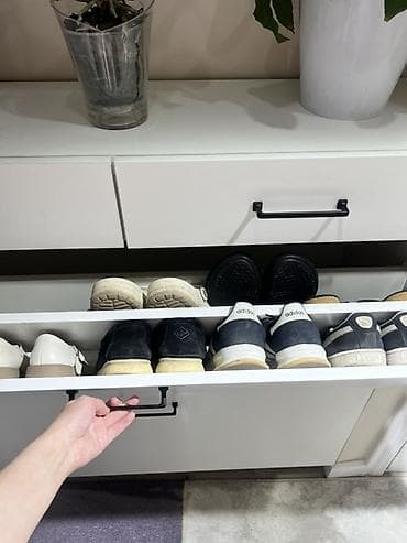 тумба: Узкий шкаф для обуви с откидными секциями - Цвет: белый, матовый. - — 3