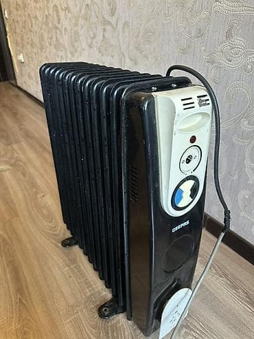 конвектор: Масляный обогреватель Кол-во секций: 10 и более, Несколько режимов мощности — 1