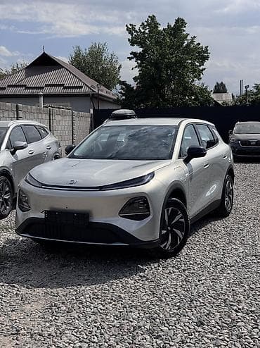 cha: Changan Qiyuan Q05: 2026 г., Вариатор, Электромобиль, Кроссовер — 1