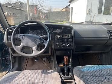 фолсваген пасат: Volkswagen Passat Variant: 1993 г., 1.8 л, Ручные, Бензин, Универсал — 4