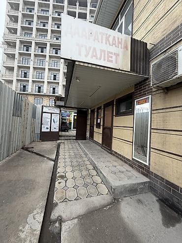 будка рефрижератор: Сдается в аренду Особенности: - Отдельно стоящее помещение с навесом — 2