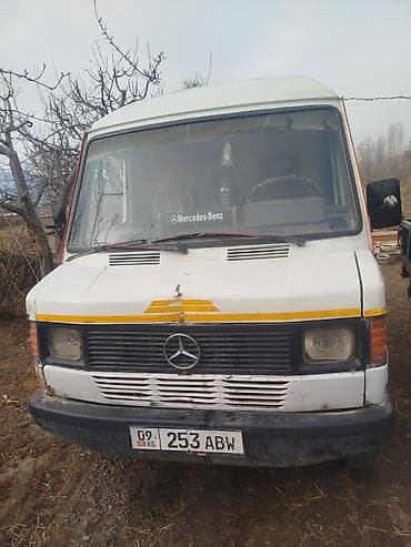 su 7: Mercedes-Benz T1: 1988 г., 2.9 л, Дизель, Фургон — 5