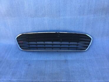 Решетка радиатора Toyota 2013 г., Б/у, Оригинал at lalafo.kg Решетка радиатора Toyota 2013 г., Б/у, Оригинал