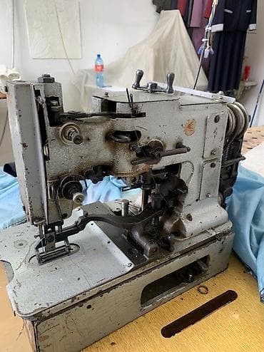 Швейное оборудование.Продаётся петельная машинка 25 класса. В связи с