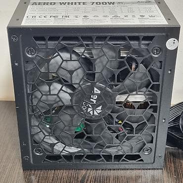 блоки питания aerocool: Блок питания, Новый, 700 Вт, 80 Plus, 700 Вт — 4