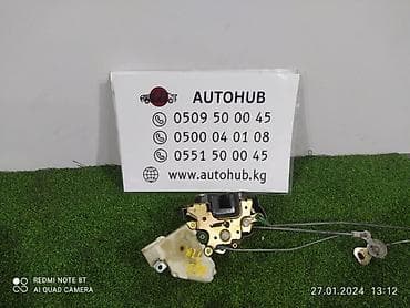 Замок двери Subaru 2001 г., Б/у, Оригинал, Япония