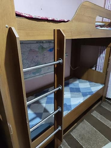 Двухъярусная детская кровать, ЛДСП, цвет - Коричневый at lalafo.kg Двухъярусная детская кровать, ЛДСП, цвет - Коричневый