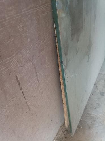 Стекло журнальный,оочень толстый,прочный,большой
уступки будут at lalafo.kg Стекло журнальный,оочень толстый,прочный,большой
уступки будут