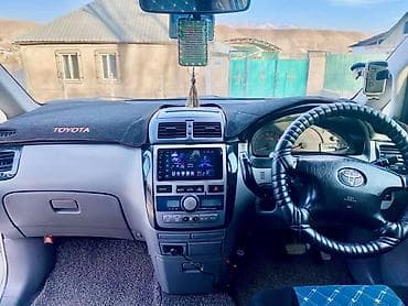 степ вагон 2: Toyota Ipsum: 2002 г., 2.4 л, Автомат, Газ, Универсал — 3