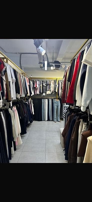 Сдаю пол бутика 0 этаж ходовое место