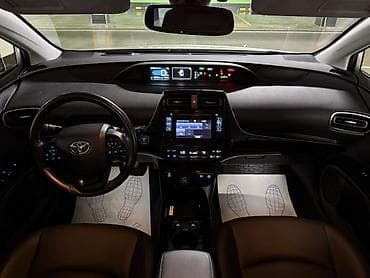 Продажа авто: Toyota Prius: 2019 г., 1.8 л, Автомат, Гибрид, Хэтчбэк — 8