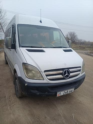 газ койобуз: Mercedes‑Benz Sprinter (длинная база, высокий крыша), белый — 1
