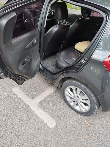Продажа авто: Chevrolet Spark: 2018 г., 1 л, Автомат, Бензин, Хэтчбэк — 9