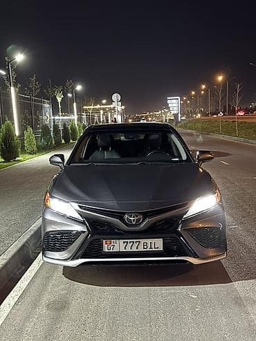 машиа: Toyota Camry: 2019 г., 2.5 л, Автомат, Бензин, Седан — 2