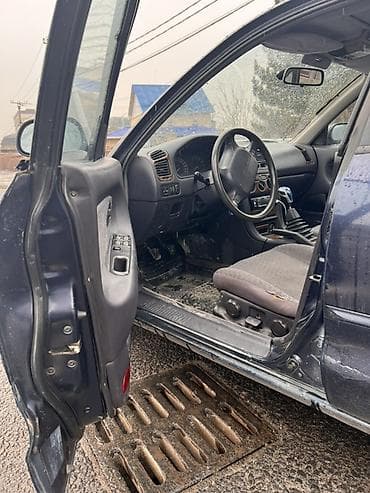 e500 124: Mitsubishi Galant: 1993 г., Седан — 6