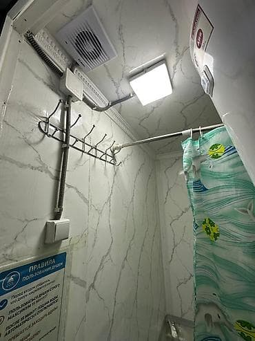 отдельный вход: Студия — 1