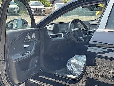 Chery : 2024 г., 1.5 л, Робот, Гибрид, Седан — 3