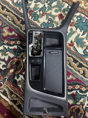 howo центр: Сenter console Hyundai Б/у, Оригинал — 1