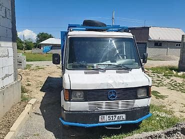 atego 818: Грузовик, Mercedes-Benz, Дубль, 3 т, Б/у — 1