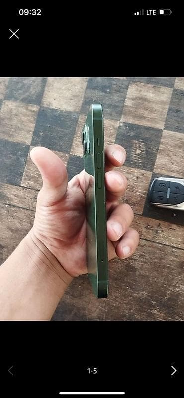 iphon 14: IPhone 13, Б/у, 256 ГБ, Alpine Green, Зарядное устройство, Защитное стекло, Кабель, 95 % — 2