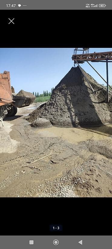 Карбонатный речной песок (мытый) Описание: - Фракция мелкая/средняя