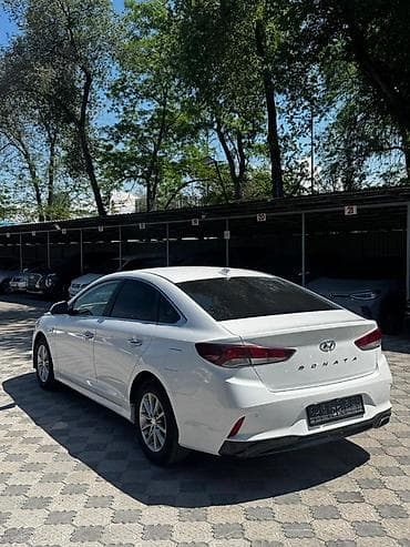 Продажа авто: Hyundai Sonata: 2017 г., 2 л, Автомат, Бензин, Седан — 2