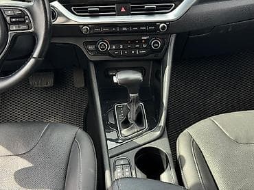 Продажа авто: Kia Niro: 2019 г., 1.6 л, Автомат, Бензин, Хэтчбэк — 6