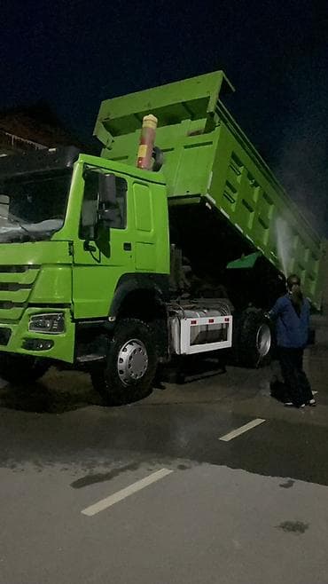 тошоки для авто: Самосвал строительный 6x4, зеленый - 2018 г обмен интересуетразумный — 1