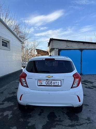 пресс падборшик симпа: Chevrolet Spark: 2021 г., 1 л, Вариатор, Бензин, Хэтчбэк — 3