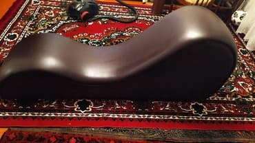 Пуфик, кресло станок. шезлонг, лежак. искусственная кожа. новый. Без at lalafo.kg Пуфик, кресло станок. шезлонг, лежак. искусственная кожа. новый. Без