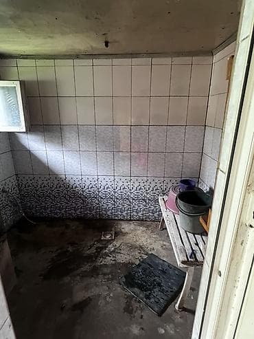 комм: Продаётся частный дом с двориком и хозпостройками. - Закрытая — 8