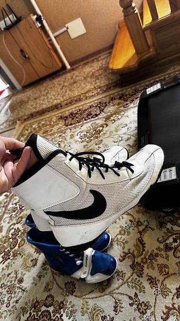 Боксерские ботинки Nike, высокий силуэт. Б/у - Размер: 43 (указан на — 5