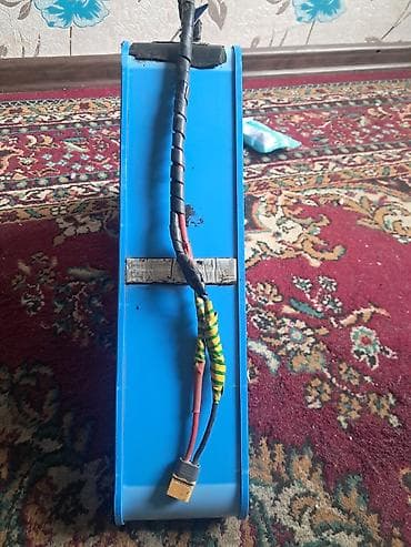 кожаный чехол: Аккумуляторный блок для электровела (треугольный, в раму) - Корпус — 2