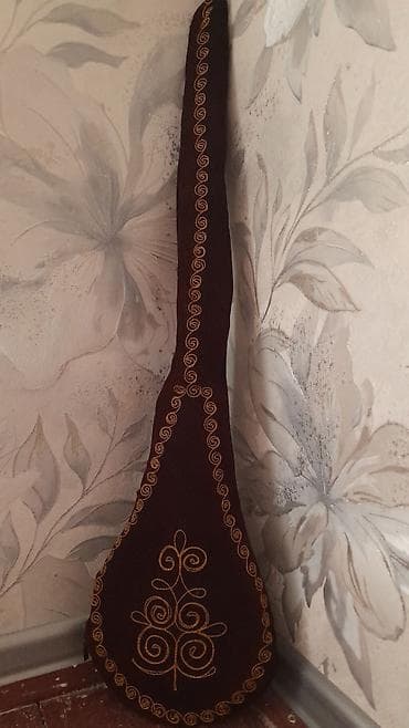 2900сом Комуз