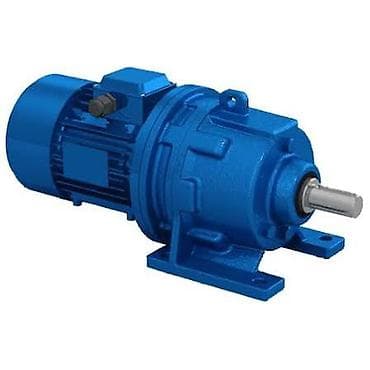 червячный редуктор: Электродвигатель, Трехфазные, Мощность: Другая мощность — 3