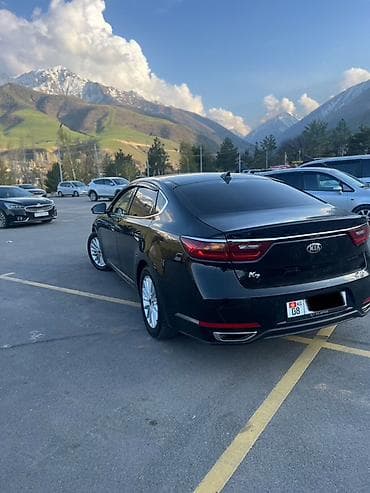 11 00r20: Kia K7: 2018 г., Седан — 3