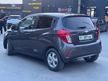 шевролет volt: Chevrolet Spark: 2016 г., 1 л, Автомат, Бензин, Хэтчбэк — 9