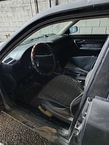 audi a4: Audi 100: 1992 г., 2.3 л, Механика, Бензин, Хэтчбэк — 4