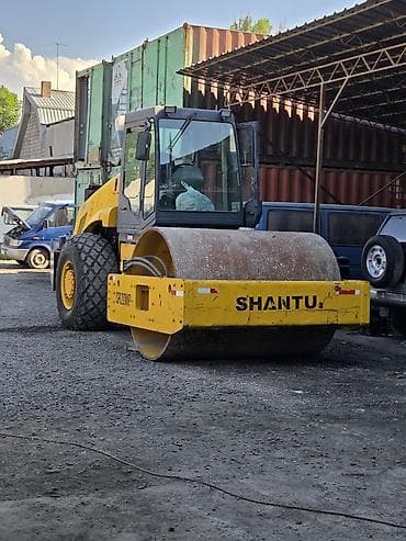 Катковый дорожный виброкаток SHANTUI SR20MP.20тонник 2014г.в - Тип lalafo.kg да Катковый дорожный виброкаток SHANTUI SR20MP.20тонник 2014г.в - Тип