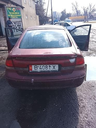 sprinter 2 2: Mazda 626: 1992 г., Седан — 3