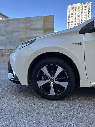 Продажа авто: Toyota Levin: 2019 г., 1.8 л, Гибрид, Седан — 6