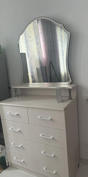 s 70: Продаю холодильник, почти новый 1,50м. Подойдет для небольшой семьи — 4