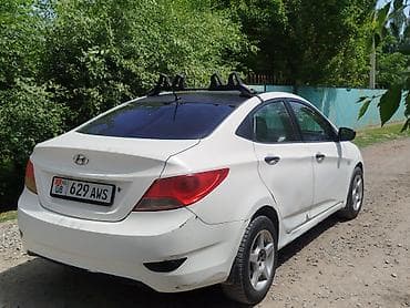 audi a8: Hyundai Solaris: 2012 г., 1.4 л, Механика, Газ, Седан — 6