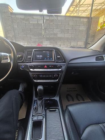 бизнес машина: Hyundai Sonata: 2017 г., 2 л, Автомат, Газ, Седан — 4