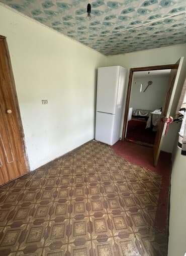 машынка швейный: Холодильник двухкамерный, белый. - Классическая компоновка: верхняя — 1