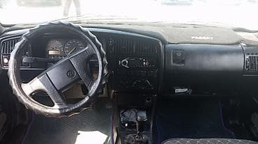 Унаа сатуу: Volkswagen Passat Variant: 1993 г., 1.8 л, Кол менен иштөөчү, Бензин, Универсал — 4