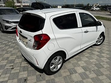 mini cooper: Chevrolet Spark: 2018 г., 1 л, Автомат, Бензин, Хэтчбэк — 4