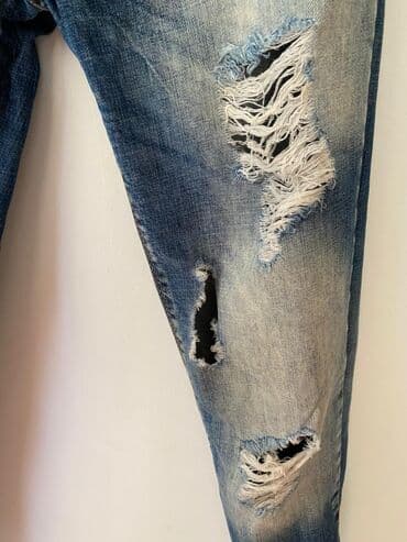 срочно продаю в связи с переездом: Стильные рваные джинсы р.27 от французского бренда, мягкие и очень — 5