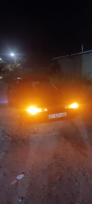 срочно продаю в связи с переездом: Mazda 626: 1991 г., 2 л, Механика, Бензин, Купе — 8