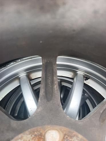 есть трещина: Шины 185 / 60 / R 14, Лето, Б/у, Комплект, Легковые, Япония, Nexen — 5